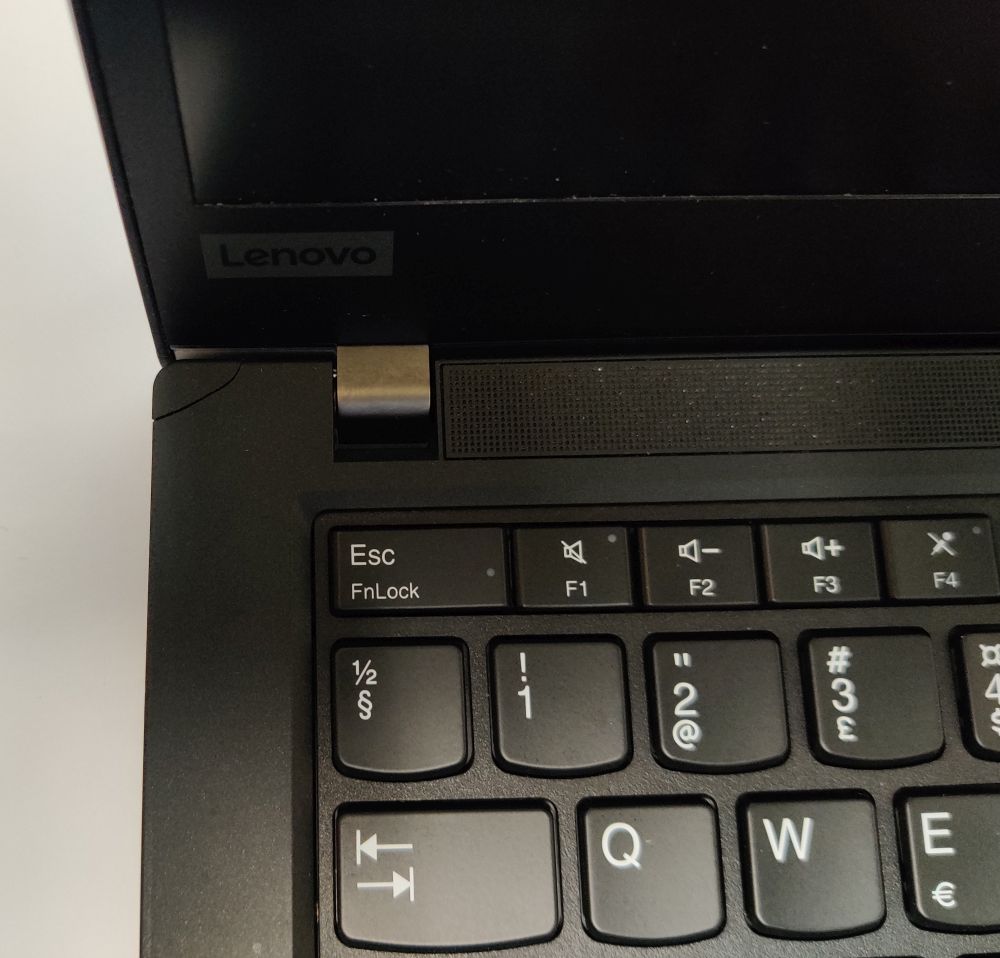 Lenovo ThinkPad T490 i5-8365U 14″ FullHD 16GB 256SSD - Image 2